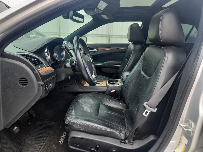 2012 CHRYSLER 300C LUXURY  