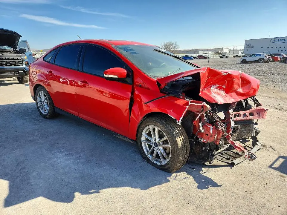 2015 FORD FOCUS SE  