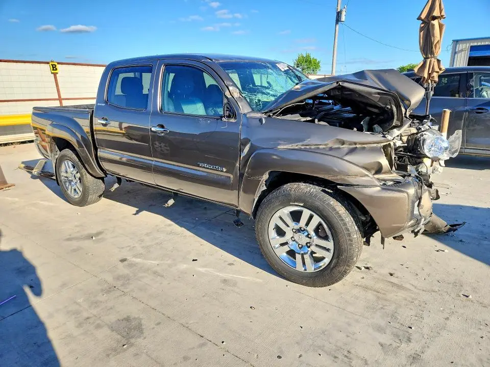 2013 TOYOTA TACOMA DOUBLE CAB PRERUNNER  