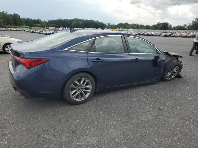 2019 TOYOTA AVALON XLE  