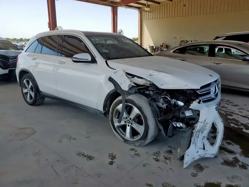 2019 MERCEDES-BENZ GLC 300  