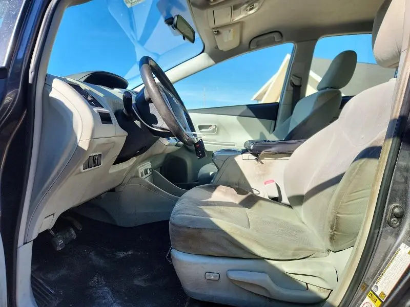 2013 TOYOTA PRIUS V THREE  