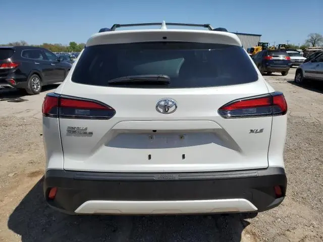 2023 TOYOTA COROLLA CROSS XLE  