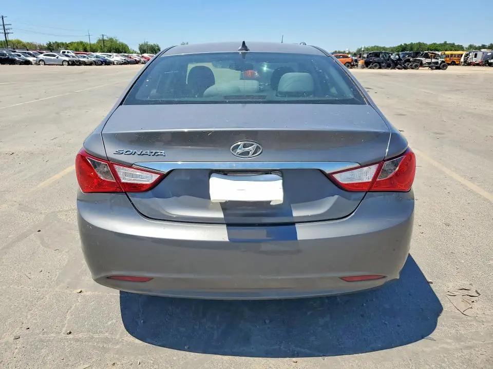 2012 HYUNDAI SONATA GLS  