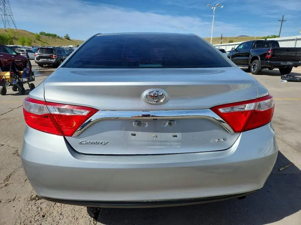 2016 TOYOTA CAMRY LE  