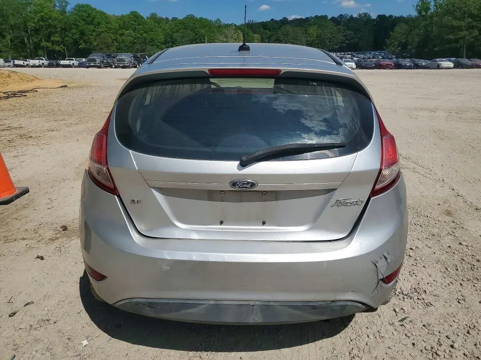 2016 FORD FIESTA SE  