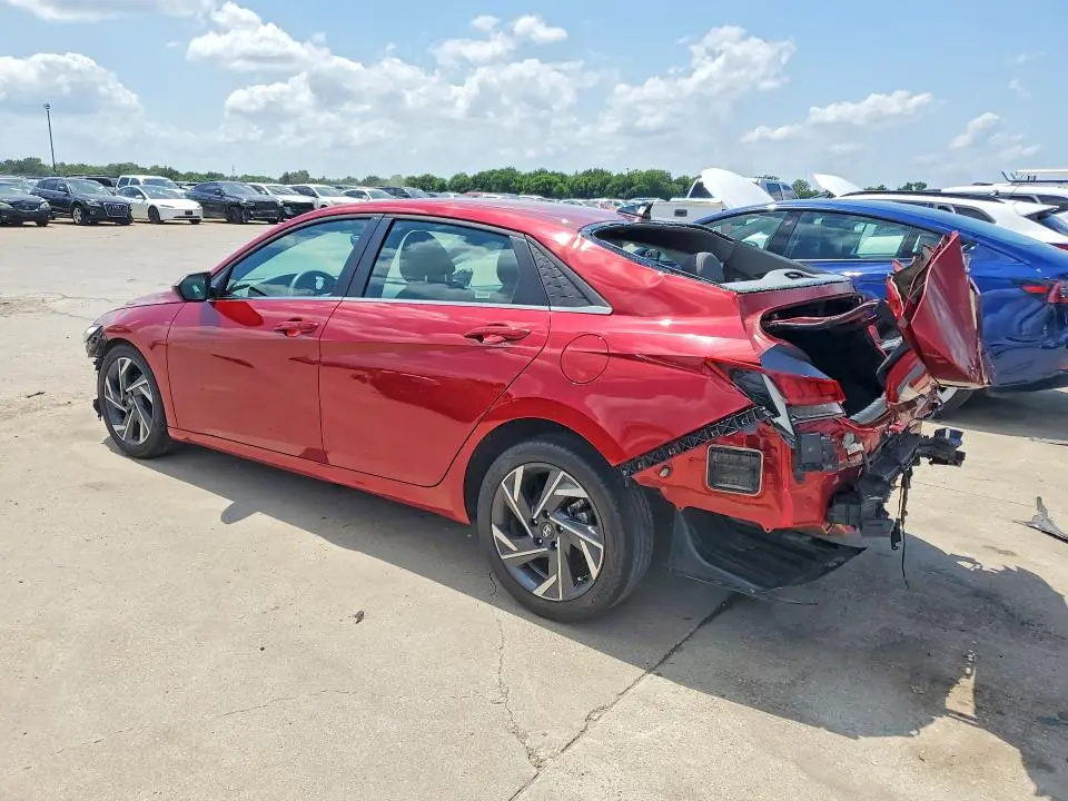 2025 HYUNDAI ELANTRA SEL  