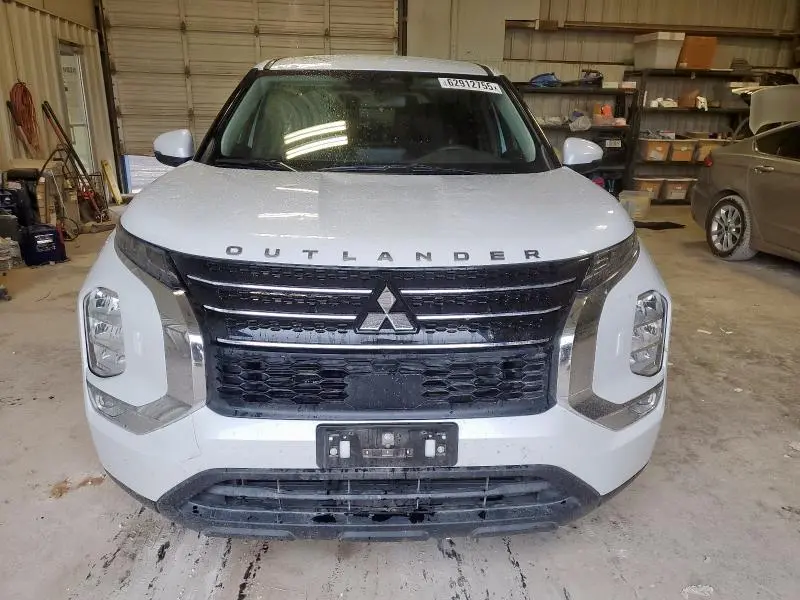 2024 MITSUBISHI OUTLANDER ES  