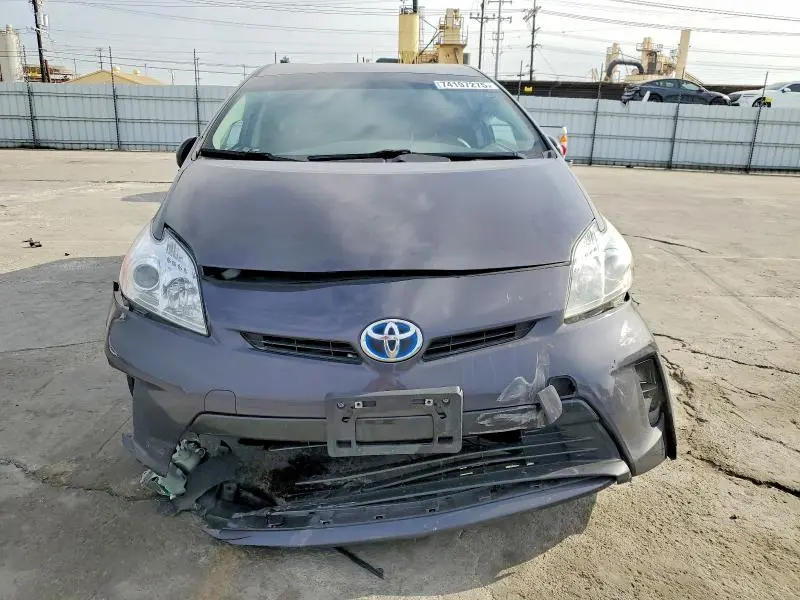 2015 TOYOTA PRIUS   