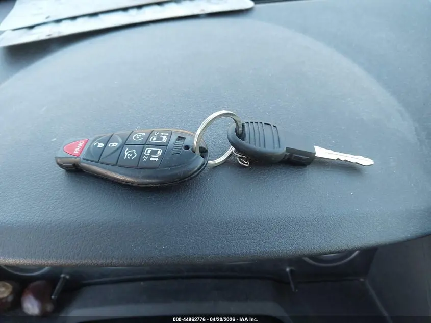 2010 DODGE GRAND CARAVAN SXT