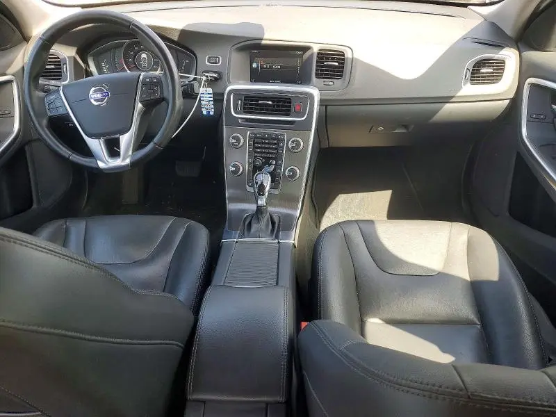 2016 VOLVO S60   