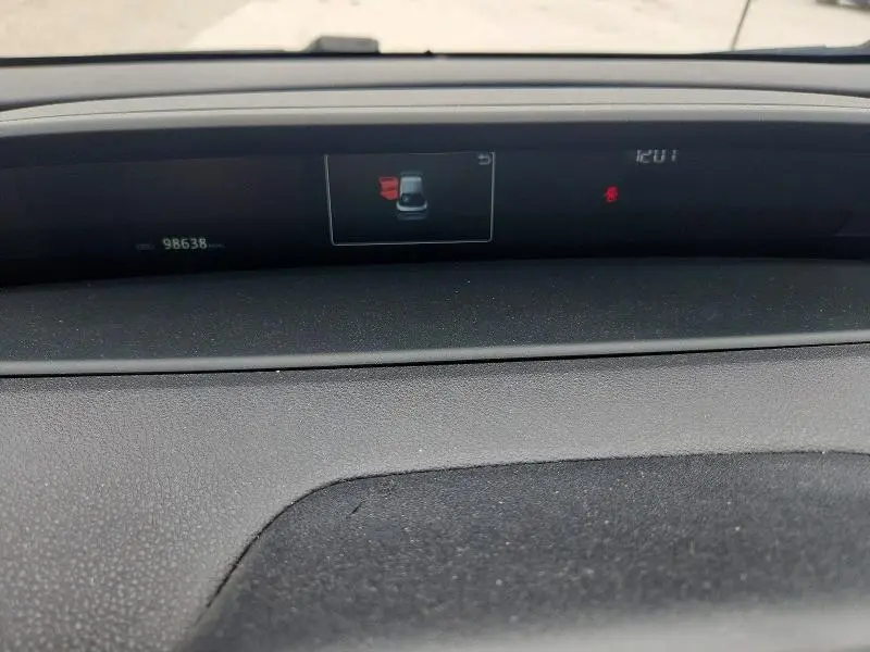 2020 TOYOTA PRIUS LE  