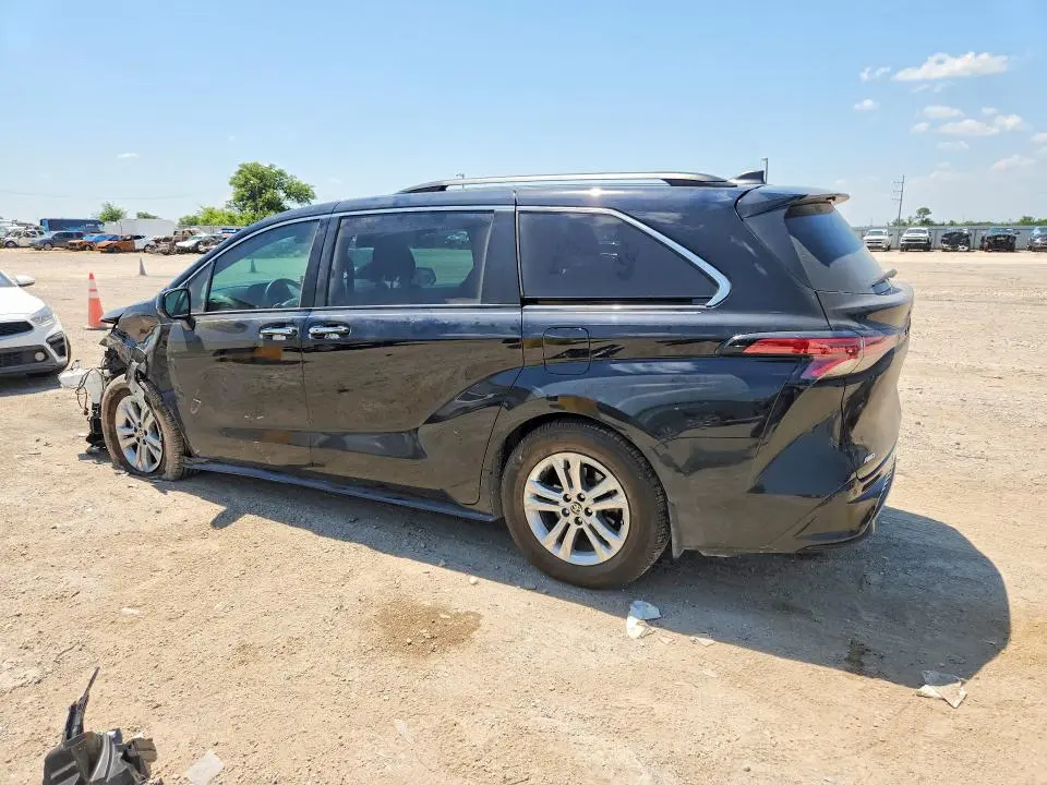 2023 TOYOTA SIENNA XSE 7-PASSENGER  