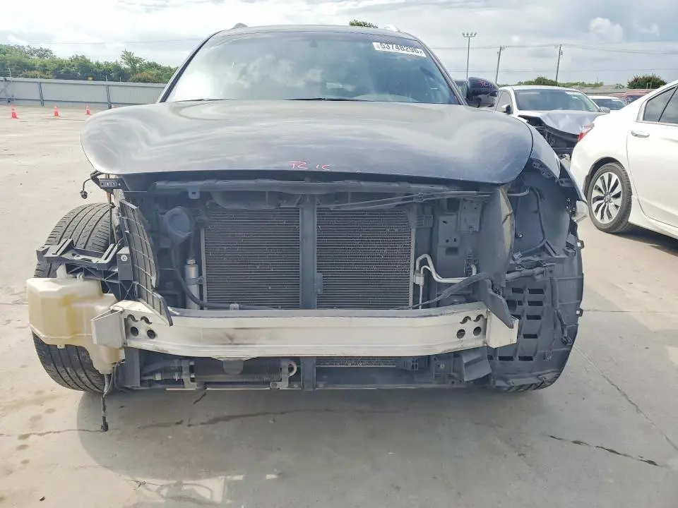 2017 INFINITI QX70 BASE  