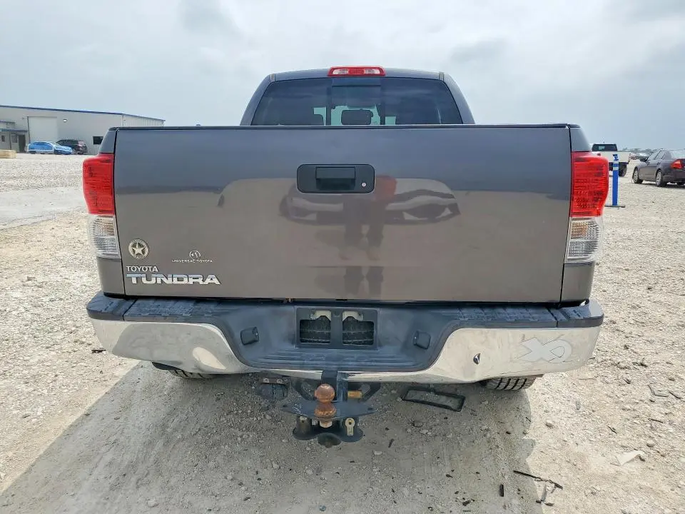 2013 TOYOTA TUNDRA DOUBLE CAB SR5  