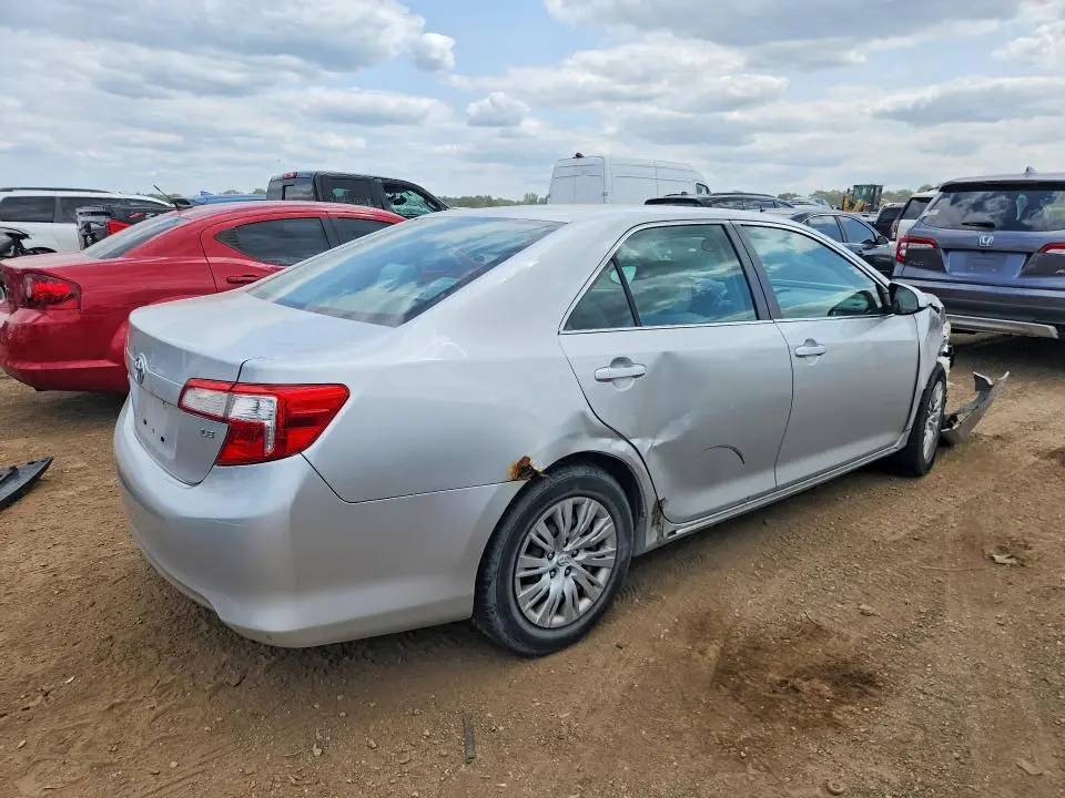 2012 TOYOTA CAMRY LE  