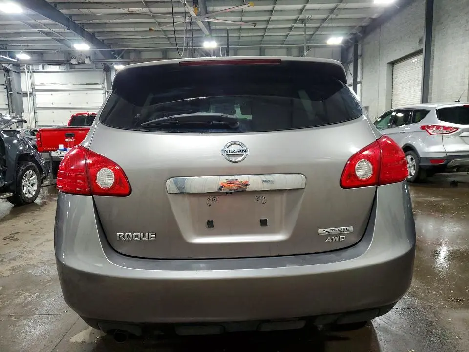 2013 NISSAN ROGUE S  