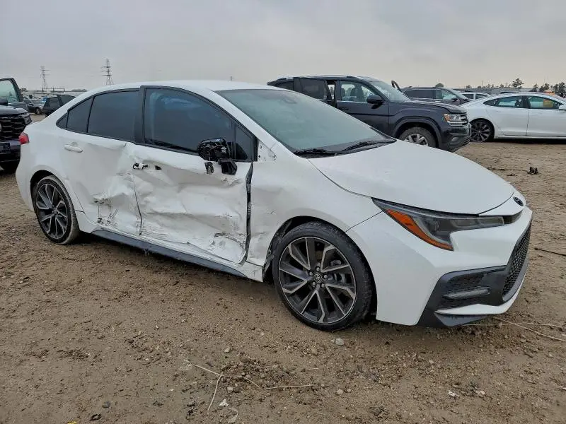 2020 TOYOTA COROLLA SE  