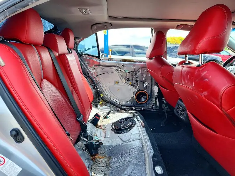 2019 TOYOTA CAMRY XSE V6  