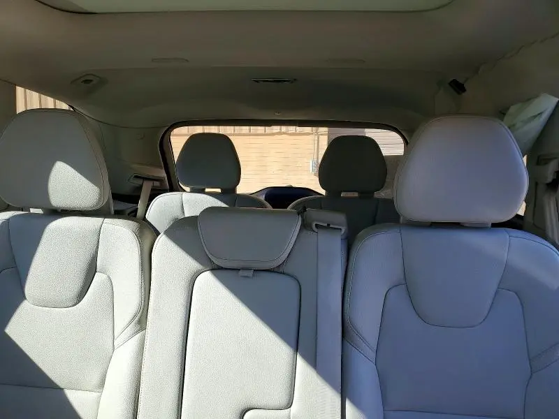 2020 VOLVO XC90 T5 MOMENTUM  