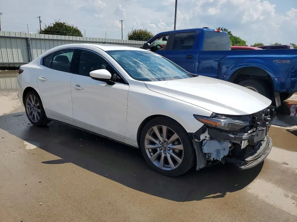 2019 MAZDA 3 PREMIUM  