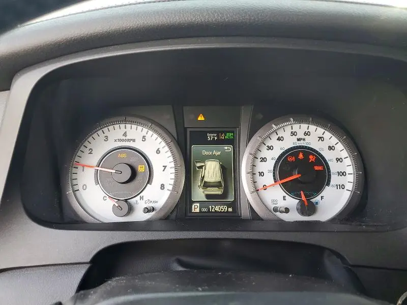 2019 TOYOTA SIENNA SE 7-PASSENGER  