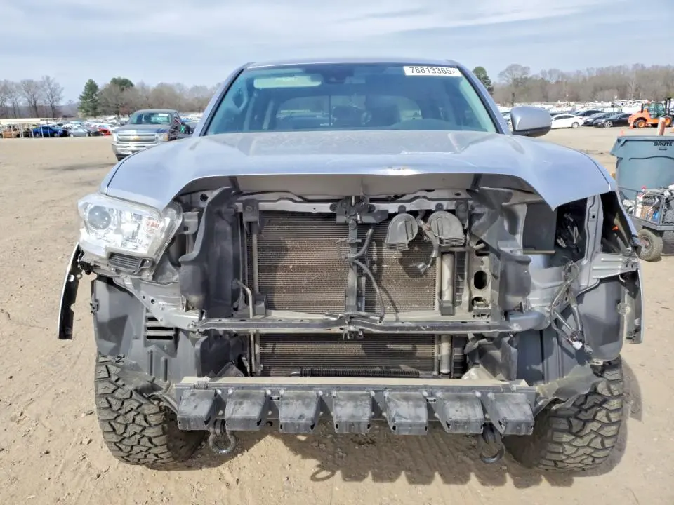 2021 TOYOTA TACOMA SR5 V6  