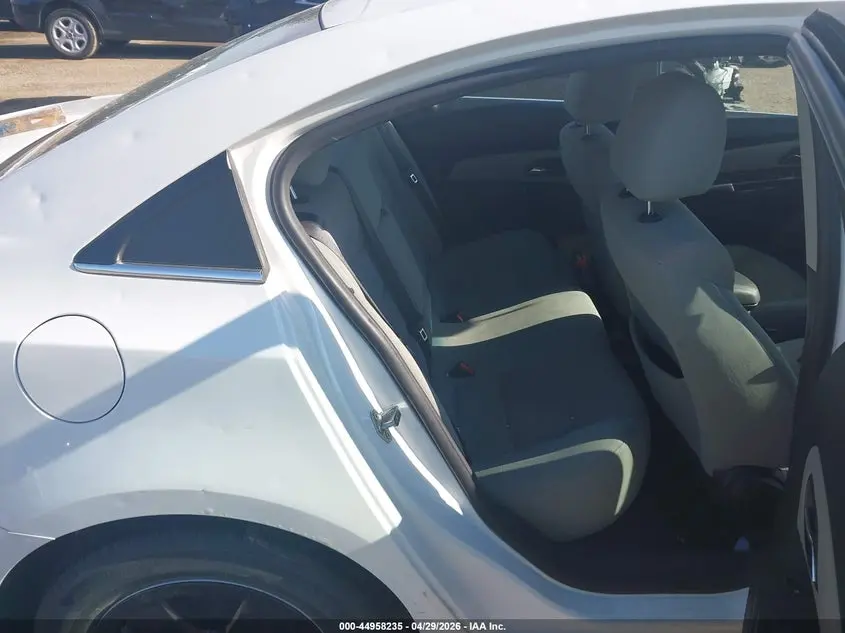2015 CHEVROLET CRUZE 1LT AUTO