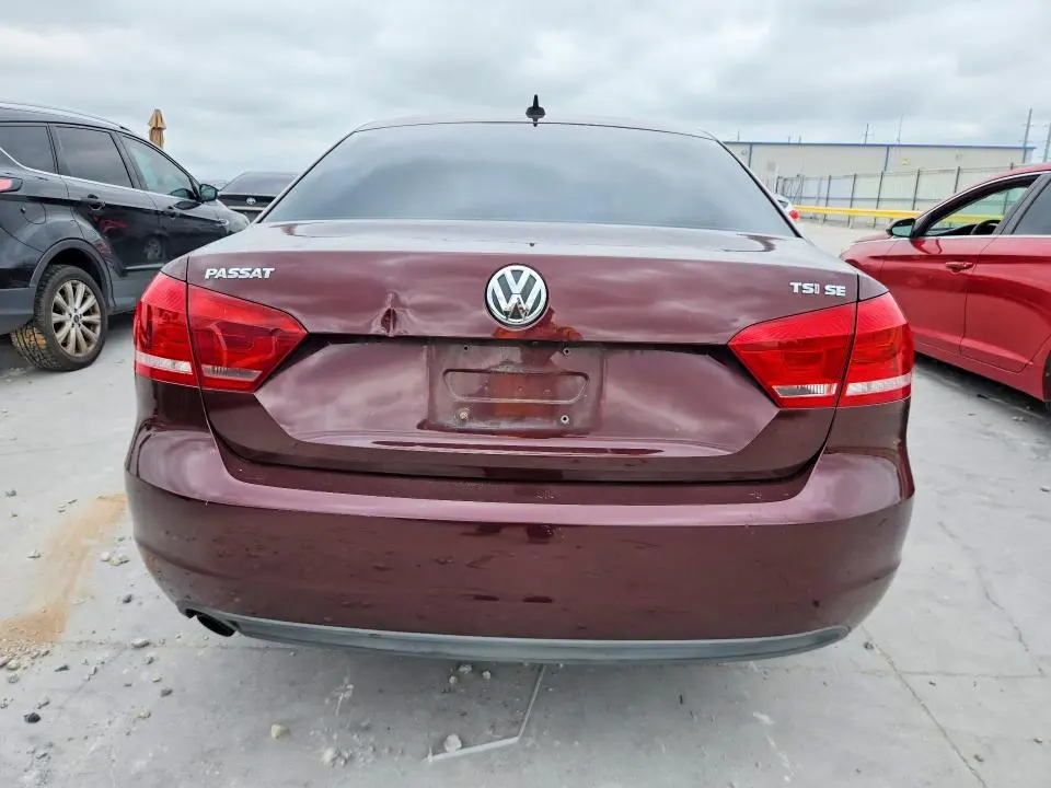 2014 VOLKSWAGEN PASSAT SE  