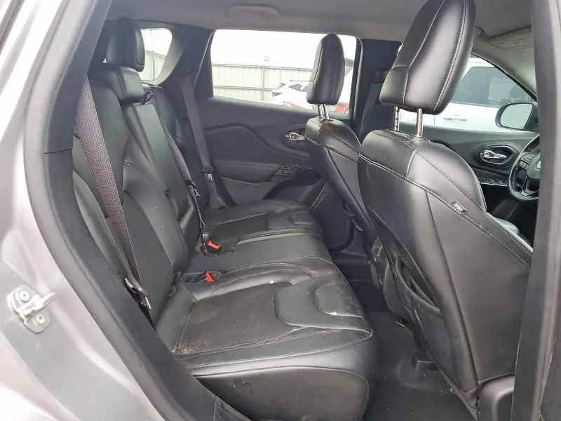 2021 JEEP CHEROKEE LATITUDE PLUS  