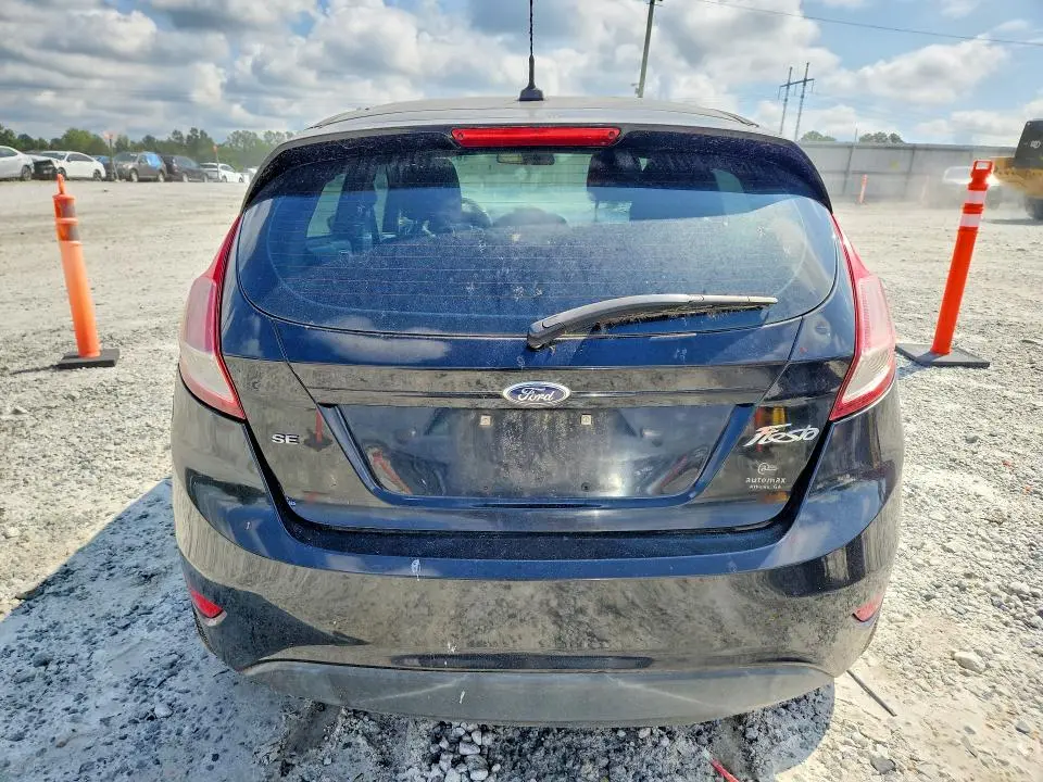 2016 FORD FIESTA SE  