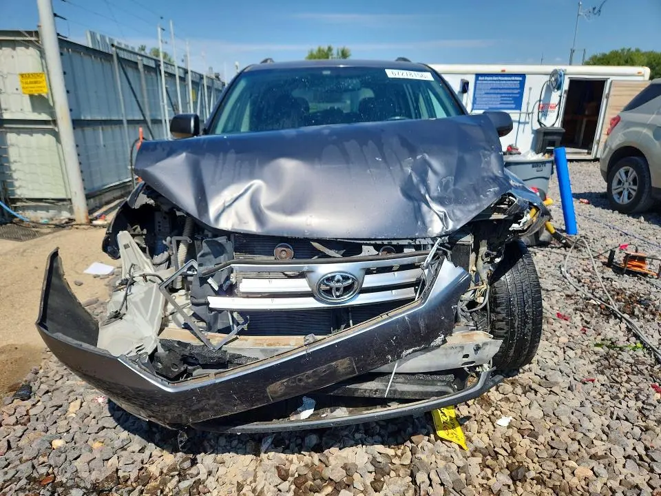 2011 TOYOTA HIGHLANDER LIMITED  