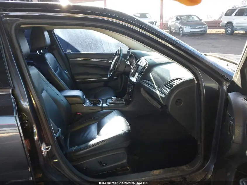 2015 CHRYSLER 300 LIMITED