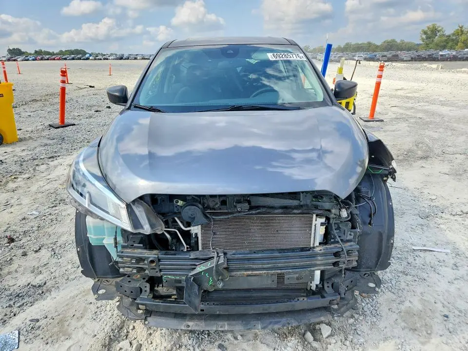 2021 NISSAN KICKS S  