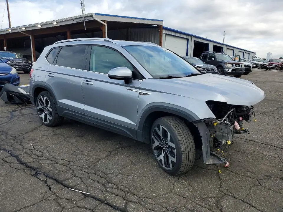 2022 VOLKSWAGEN TAOS SEL  