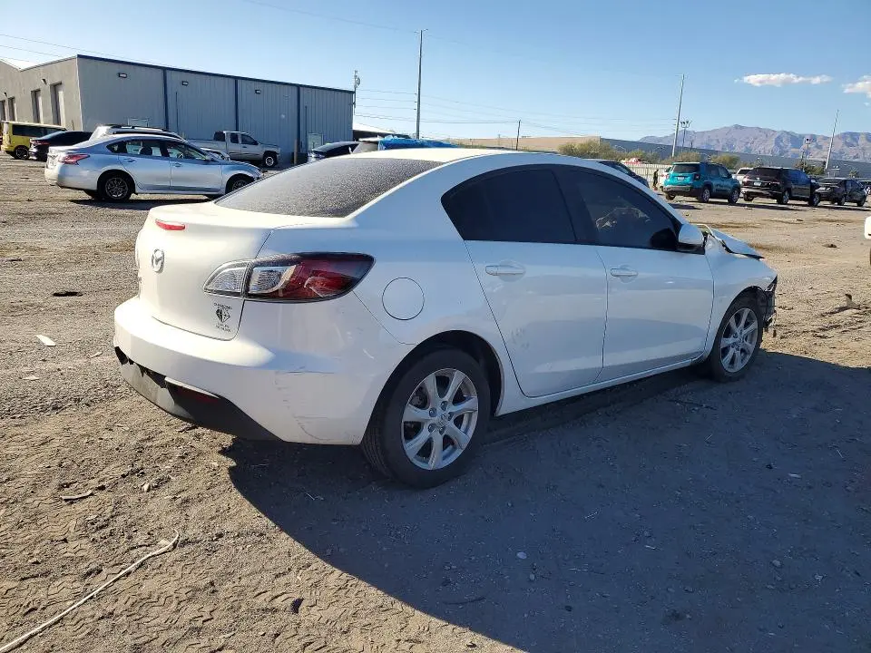 2010 MAZDA 3 I  
