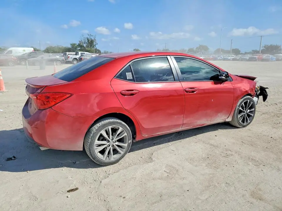 2017 TOYOTA COROLLA SE  
