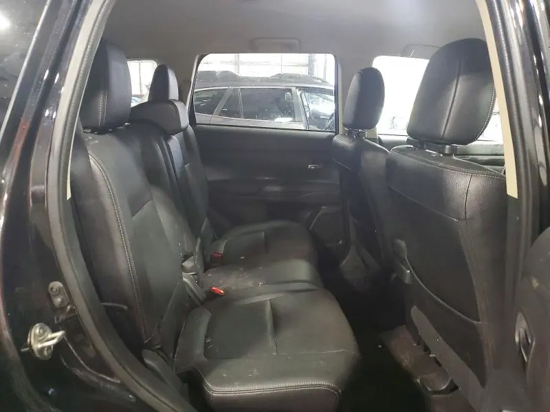 2017 MITSUBISHI OUTLANDER SE  