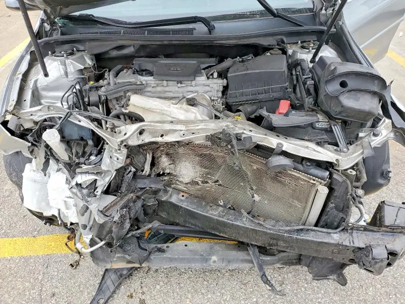 2016 TOYOTA CAMRY XLE  