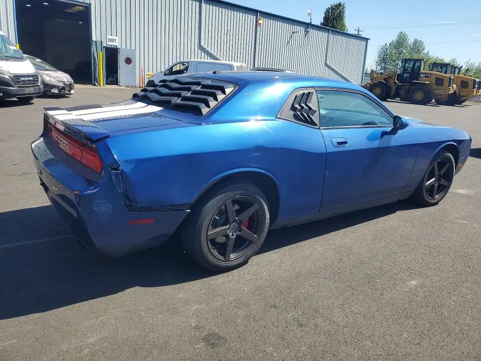 2010 DODGE CHALLENGER SE  