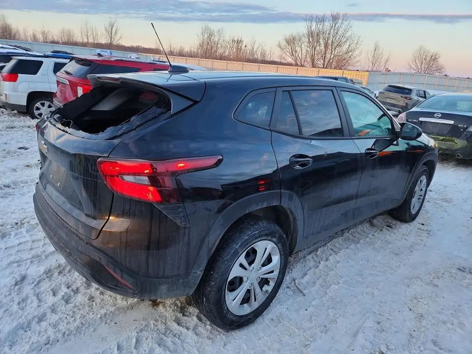 2024 CHEVROLET TRAX LS  