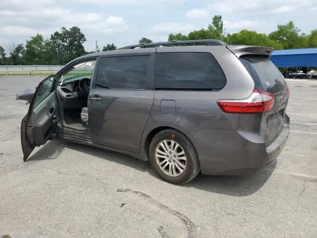 2015 TOYOTA SIENNA XLE  