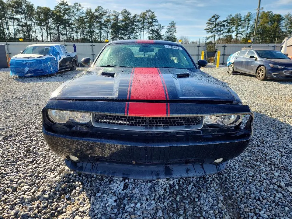 2013 DODGE CHALLENGER SXT  
