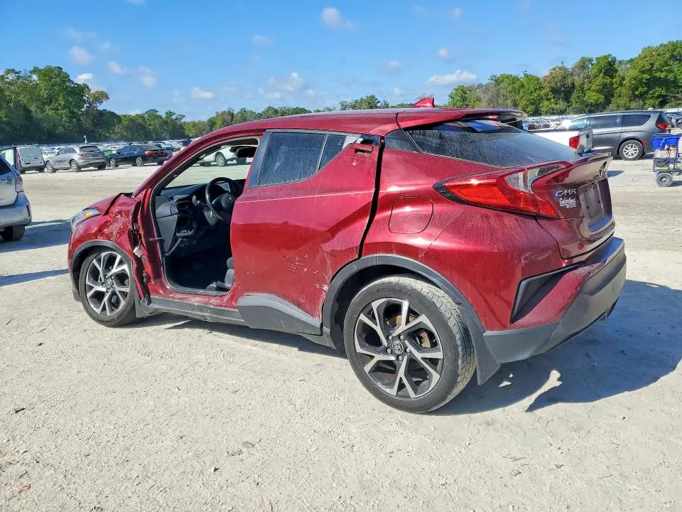 2018 TOYOTA C-HR XLE  