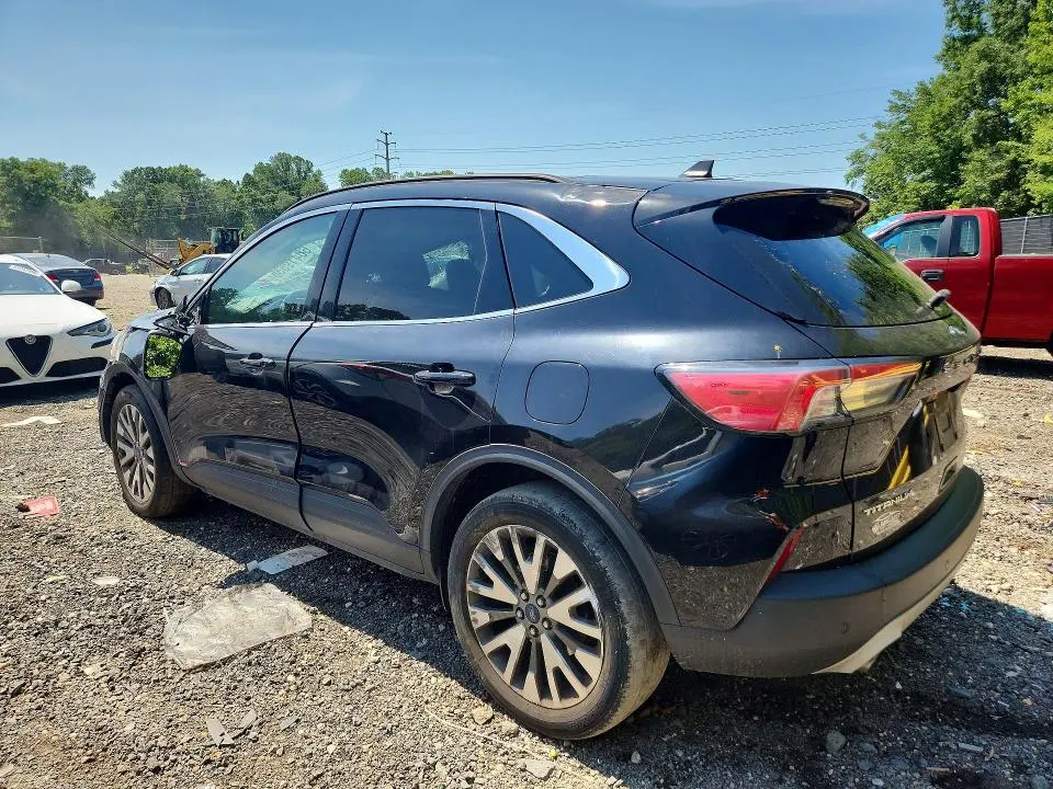 2021 FORD ESCAPE TITANIUM  