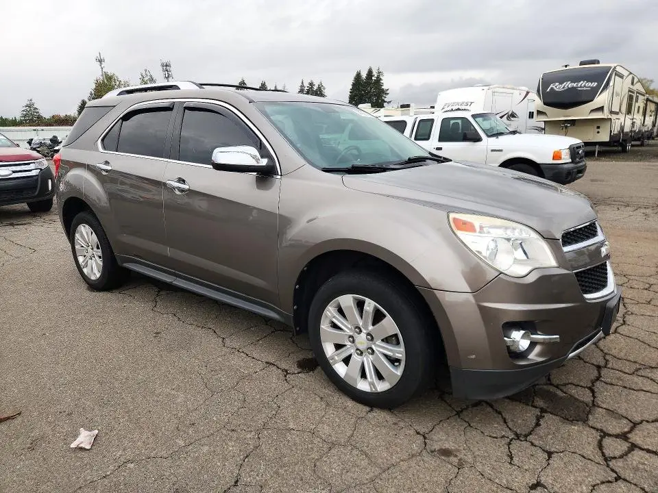 2011 CHEVROLET EQUINOX LT  