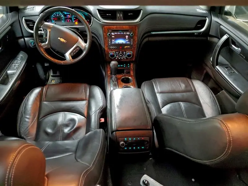 2013 CHEVROLET TRAVERSE LT  