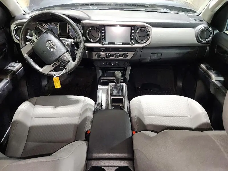 2020 TOYOTA TACOMA SR5 V6  
