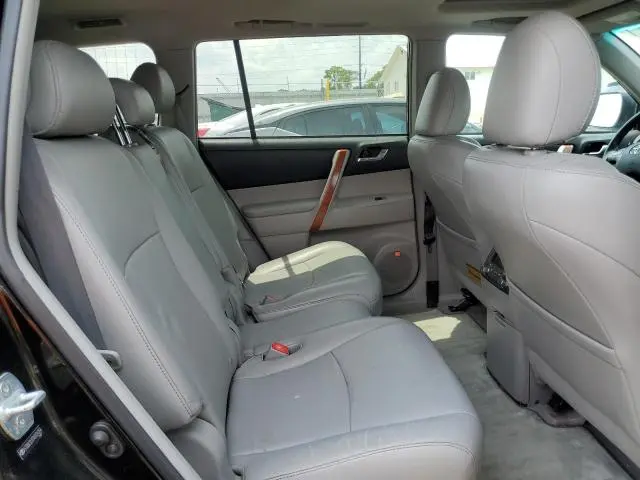 2010 TOYOTA HIGHLANDER LIMITED  