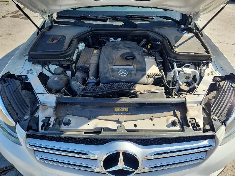 2019 MERCEDES-BENZ GLC 300  